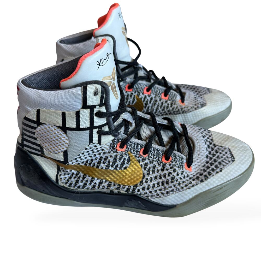 Nike Kobe Basketball 2014 IX 9 Elite Size 6.5 Y